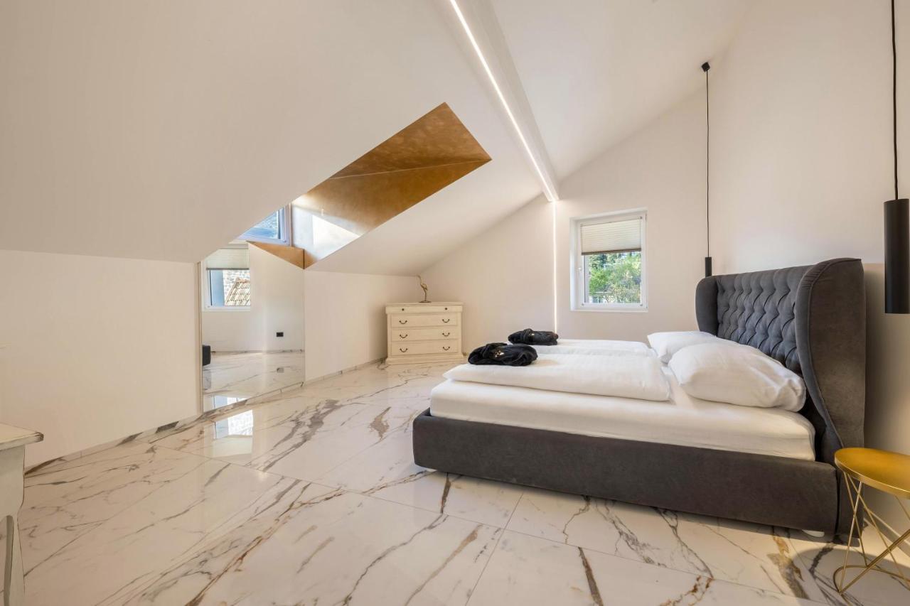 App 301 Palazzo Cavour Apartment Bolzano Ngoại thất bức ảnh