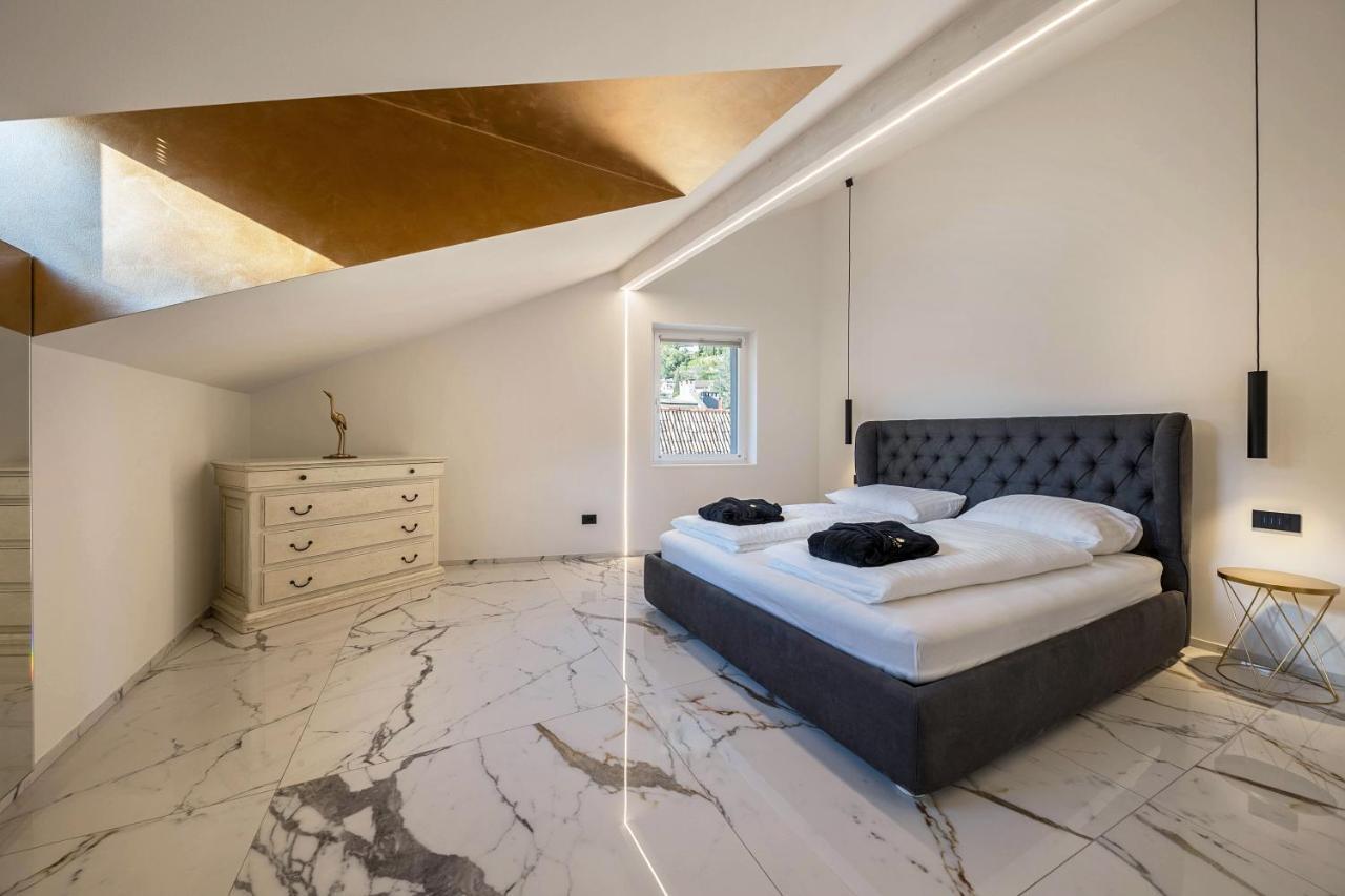 App 301 Palazzo Cavour Apartment Bolzano Ngoại thất bức ảnh