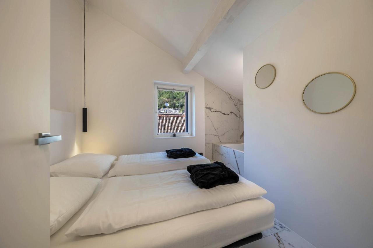 App 301 Palazzo Cavour Apartment Bolzano Ngoại thất bức ảnh