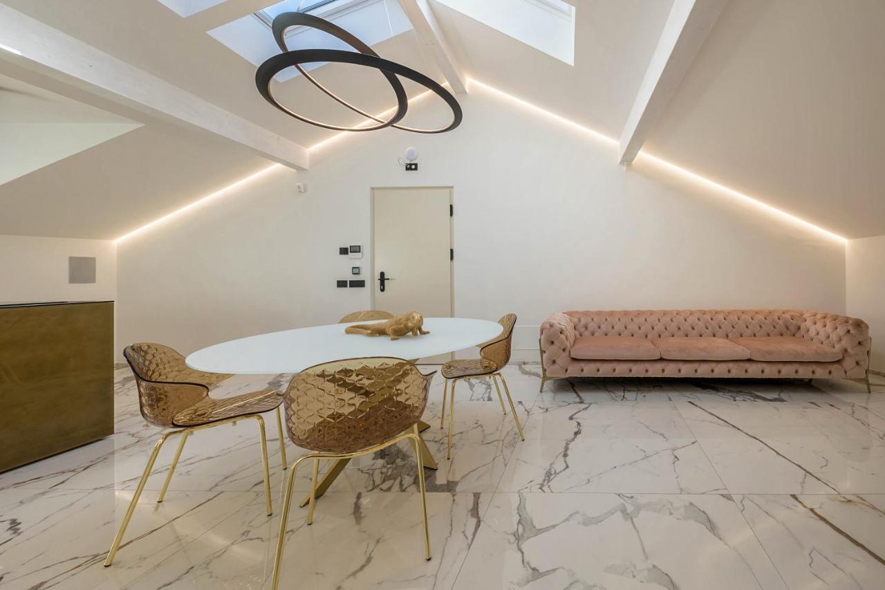 App 301 Palazzo Cavour Apartment Bolzano Ngoại thất bức ảnh